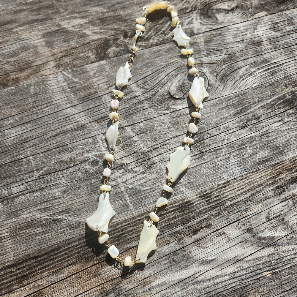 Elegant Cream Shell Necklace